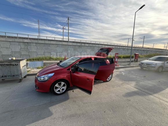 Sahibinden Renault Clio 0.9 TCe Icon 2015 Model

05357672049 