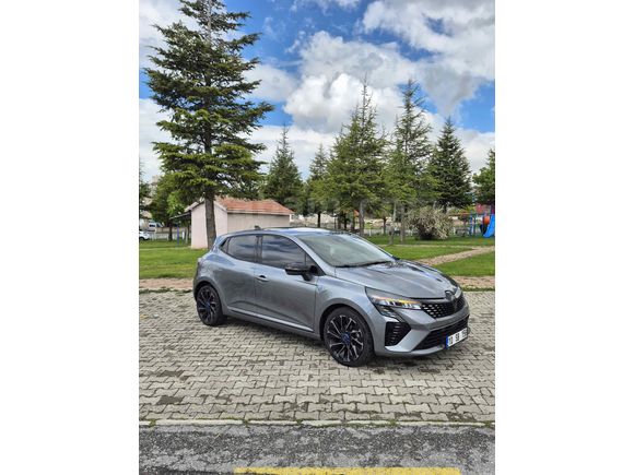 Sahibinden Renault Clio 1.0 TCe Techno Esprit Alpine 2023 Model Kayseri