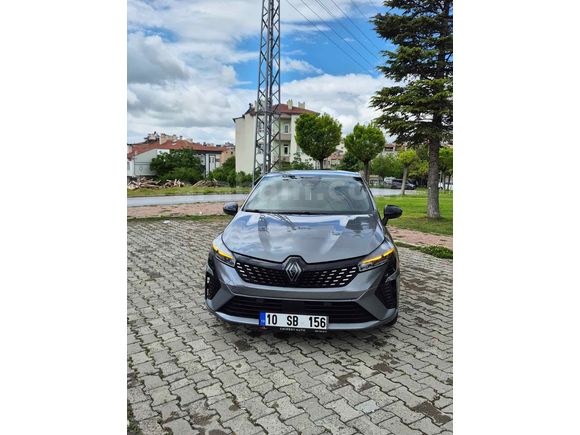 Sahibinden Renault Clio 1.0 TCe Techno Esprit Alpine 2023 Model Kayseri