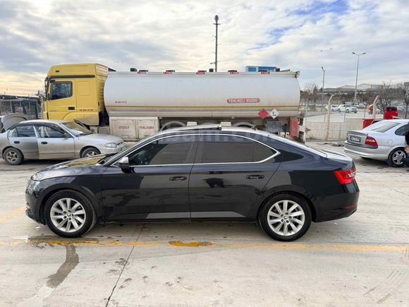 Sahibinden Skoda SuperB 1.5 TSI Elite 2019 Model 