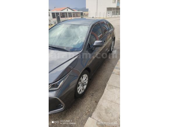Sahibinden Toyota Corolla 1.5 Dream 2023 Model Makyajlı Kasa