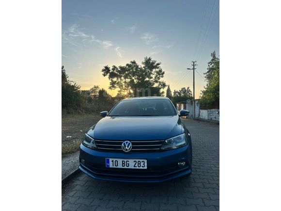 Sahibinden Volkswagen Jetta 1.2 TSi BlueMotion Comfortline 2015 Model Balıkesir 199.900 km Mavi
