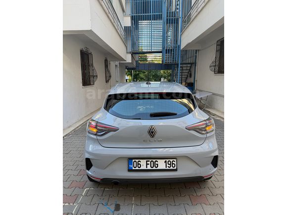 Sahibinden GSR-2  Renault Clio 1.0 TCe Evolution 2024 Model 