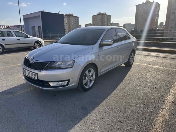 Sahibinden Skoda Rapid 1.4 TSI Ambition 2013 Model  159.000 km Gri (Gümüş)