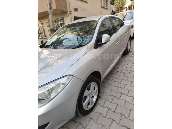 Sahibinden Renault Fluence 1.6 Dynamique 2011 Model