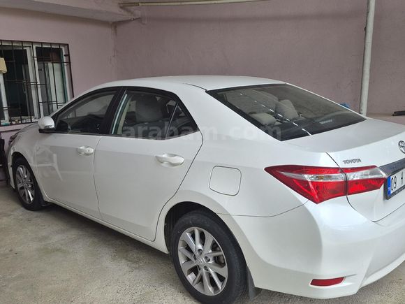 Sahibinden Toyota Corolla 1.6 Advance 2014 Model İnci Beyazı