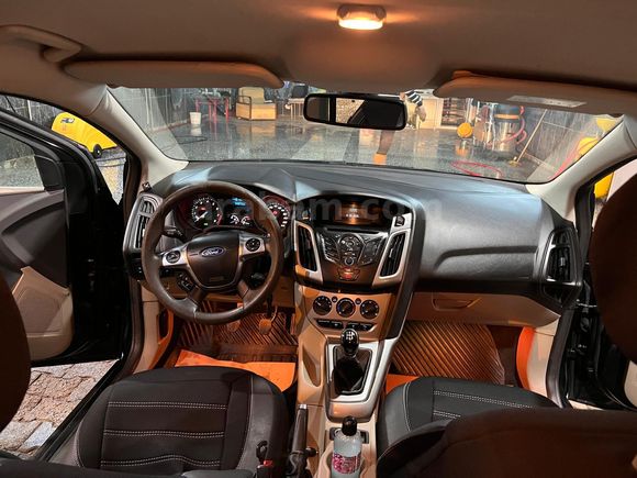 Sahibinden Ford Focus 1.6 Ti-VCT Style 2014 Model