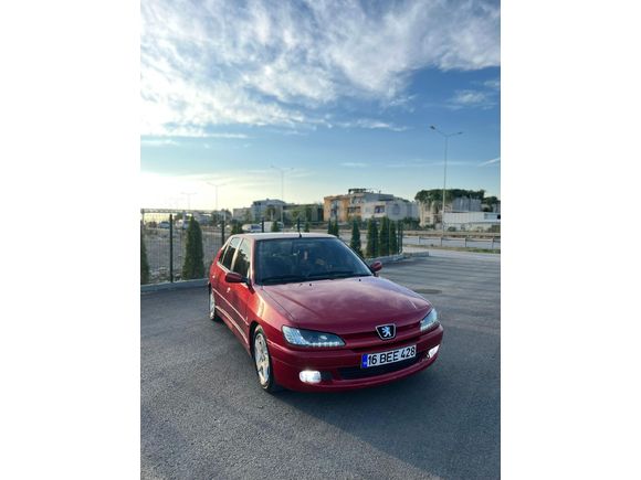 Sahibinden Peugeot 306 1.6 XR 2000 Model  243.000 km Kırmızı