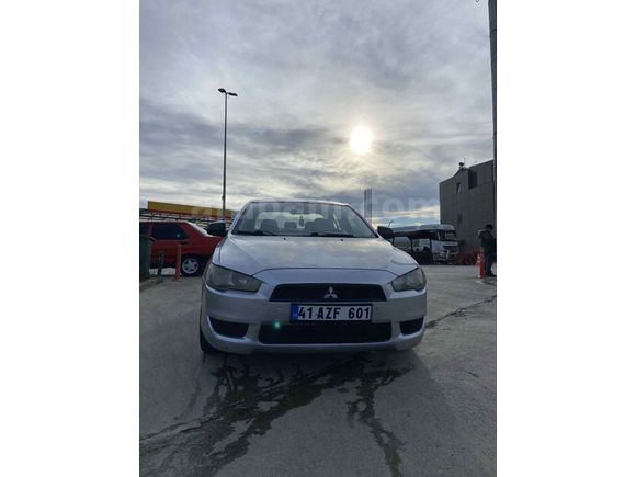 Sahibinden Mitsubishi Lancer 1.5 Inform 2010 Model 