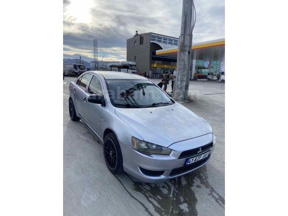 Sahibinden Mitsubishi Lancer 1.5 Inform 2010 Model 