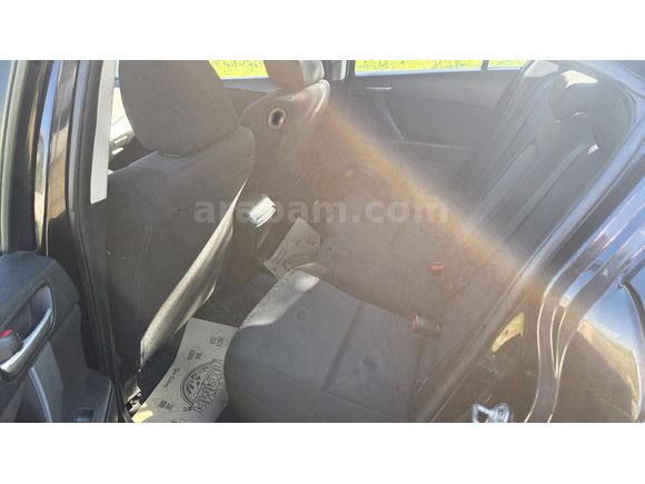mühendisten masrafsız 2011 mazda 3 2367K km