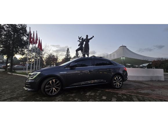 Sahibinden Renault Megane 1.3 TCe Icon 2023 Model