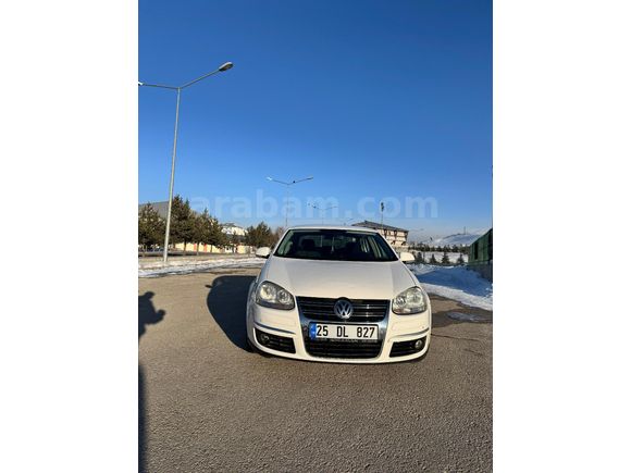 Sahibinden Volkswagen Jetta 1.6 TDi Comfortline 2011 Model  273.000 km Beyaz