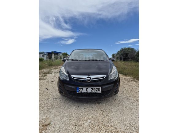 Sahibinden Opel Corsa 1.2 Twinport Essentia 2012 Model  121.000 km Siyah