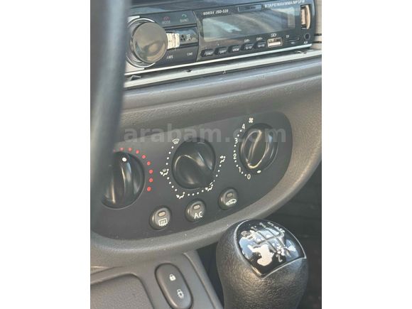 Sahibinden Renault Clio 1.4 RTA 2000 Model 
