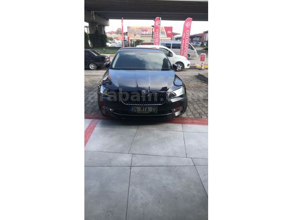 Sahibinden Skoda SuperB 1.4 TSI Style 2017 Model 