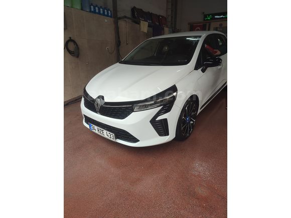 Sahibinden Renault Clio 1.0 TCe Equilibre 2023 Model 