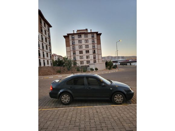 Sahibinden Volkswagen Bora 1.6 Trendline 2000 Model
