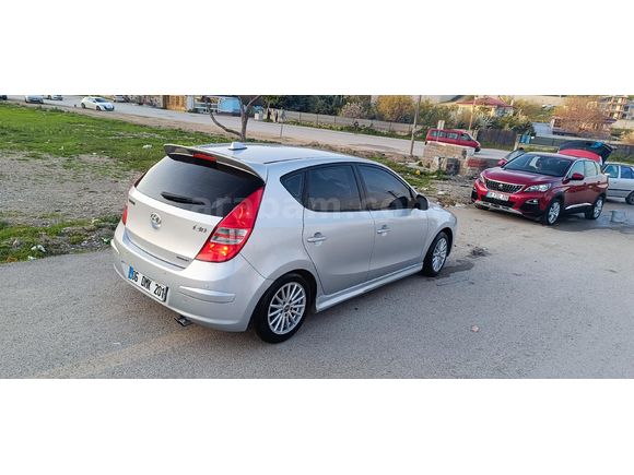 Sahibinden Hyundai i30 1.6 CRDi Select 2009 Model