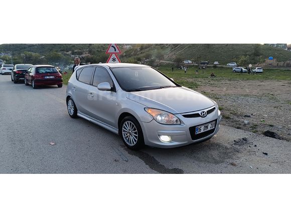 Sahibinden Hyundai i30 1.6 CRDi Select 2009 Model