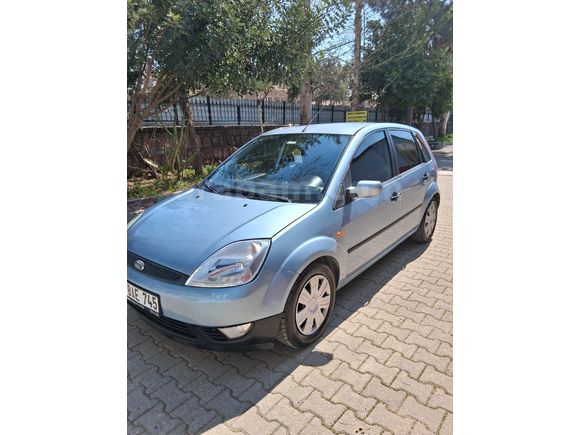 Sahibinden Ford Fiesta 1.4 TDCi Comfort 2006 Model  270.000 km Mavi