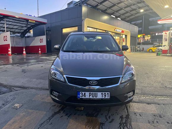 2011 KİA CEED 1.6 DİZEL MANUEL 222.000KM BAKIMLI TEMİZ
