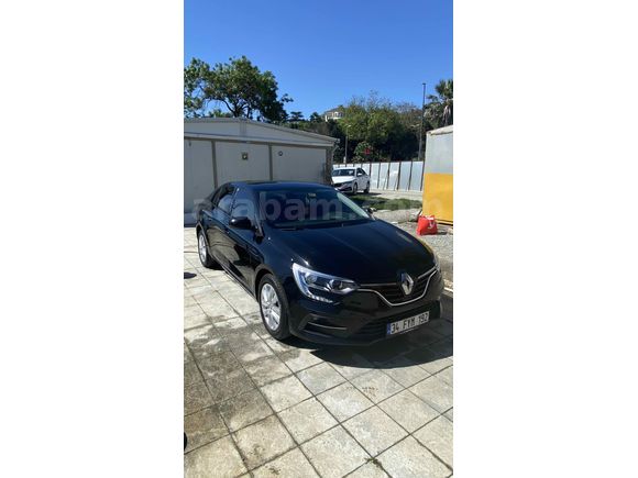 2022 MEGANE 1.3 - DÜŞÜK KM TEMİZ ARAÇ
