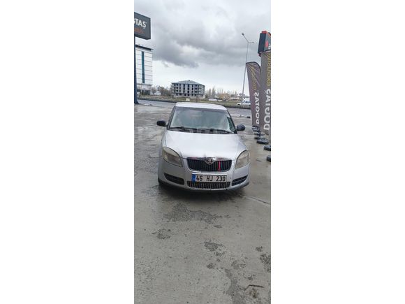 Sahibinden Skoda Fabia 1.2 Classic 2010 Model  298.000 km Gri (metalik)