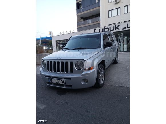 Sahibinden Jeep Patriot 2.0 CRD Limited 2008 Model  165.000 km Gri (Gümüş)