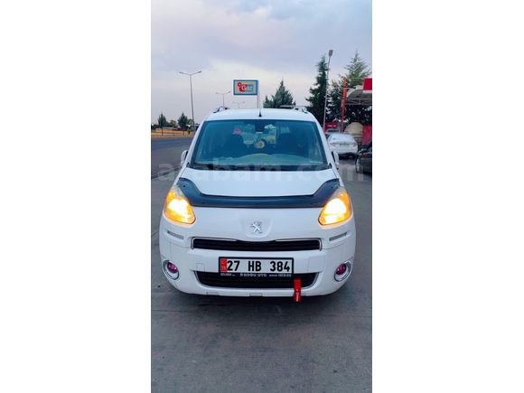 Sahibinden Peugeot Partner 1.6 HDI Active 2014 Model  248.000 km Beyaz