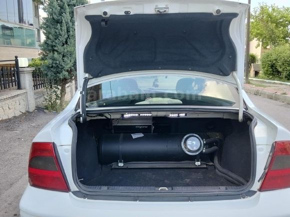 8 Yıllık Sahibinden Opel Vectra 2.0 CDX 2000 Model