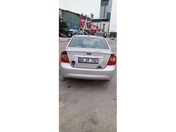 Sahibinden Ford Focus 1.6 Comfort 2010 Model