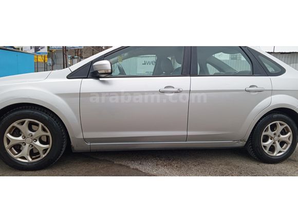 Sahibinden Ford Focus 1.6 Comfort 2010 Model