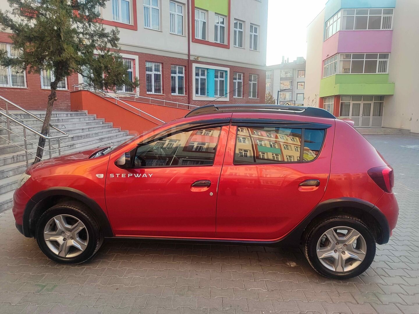 Sahibinden Dacia Sandero 1.5 dCi Stepway 2018 Model Ankara 107.200 km Bordo 3
