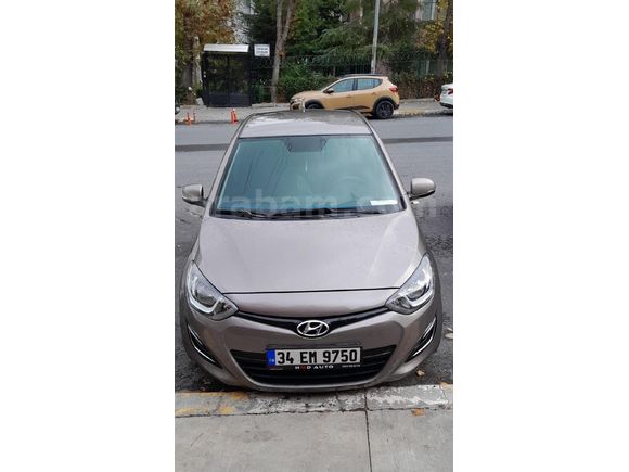 Sahibinden Hyundai i20 1.2 D-CVVT Sense  Kahverengi