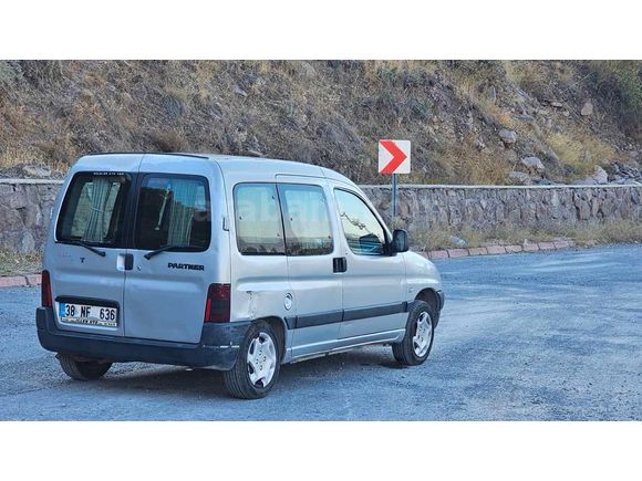 Galeriden Peugeot Partner 1.9 D 2000 Model Kayseri