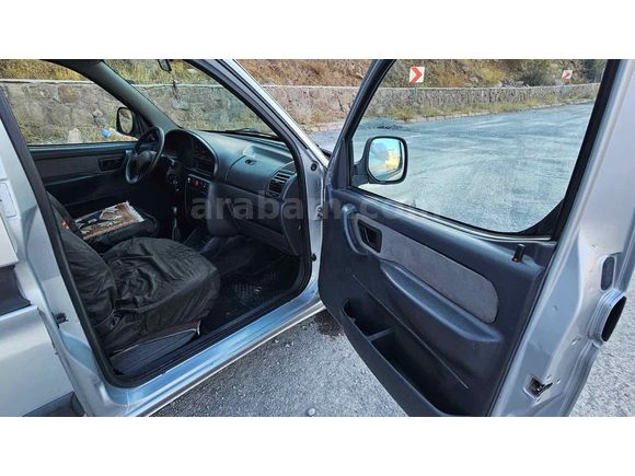Galeriden Peugeot Partner 1.9 D 2000 Model Kayseri
