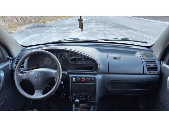 Galeriden Peugeot Partner 1.9 D 2000 Model Kayseri