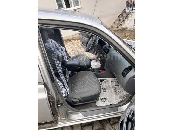 Sahibinden Hyundai Accent 1.3 Admire 2006 Model 
