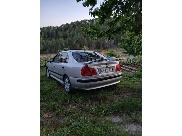 Sahibinden Mitsubishi Carisma 1.6 Avance 2001 Model 