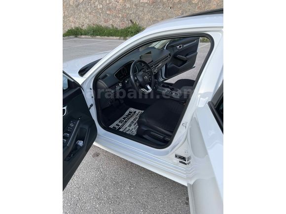 2. Sahibinden Honda Civic 1.5 i-VTEC Eco Executive Plus 2023 Model