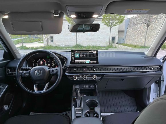 2. Sahibinden Honda Civic 1.5 i-VTEC Eco Executive Plus 2023 Model