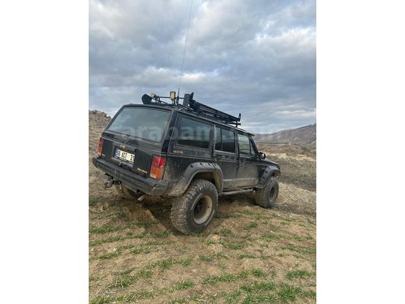 Sahibinden Jeep Cherokee 4.0 1990 Model