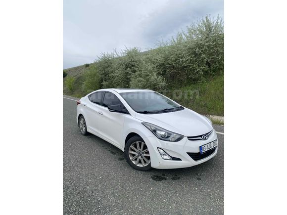 Sahibinden Hyundai Elantra 1.6 CRDi Elite 2015 Model  100.000 km DEĞİŞENSİZ