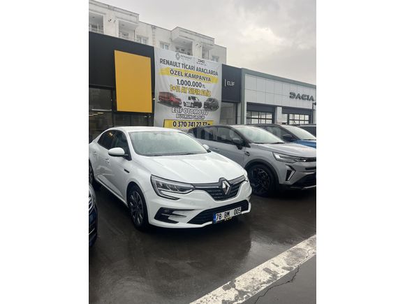 İLK SAHİBİNDEN EN DOLU İCON PAKET HATASIZ KUSURSUZ 3 BİN KM MEGANE