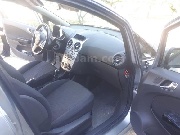 Sahibinden Opel Corsa 1.4 Twinport Active 2013 Model