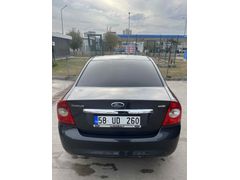 Sahibinden Ford Focus 1.6 TDCi Trend X 2010 Model  280.000 km Lacivert