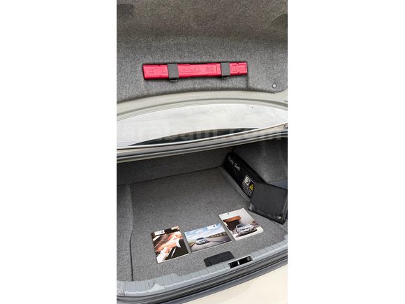 ÖZEL RENK, MASRAFSIZ TEMİZ 2011 MODEL E90 320D 