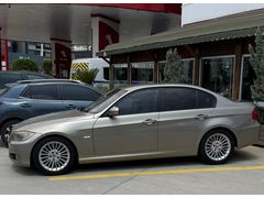ÖZEL RENK, MASRAFSIZ TEMİZ 2011 MODEL E90 320D 