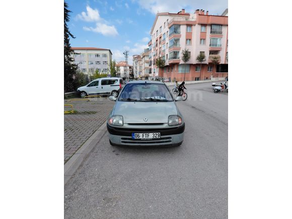 Sahibinden Renault Clio 1.4 RTA 2001 Model Masrafsız